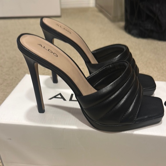 ALDO Women's Black Slide Sandals - Picture 3 of 5